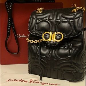 Salvatore Ferragmo
Quilted Gancini Backpack